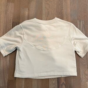Lululemon Cream Short Sleeve Sweatshirt